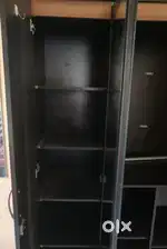 Wardrobe triple door
