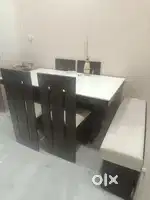 Dinning table 6 seater with marble top