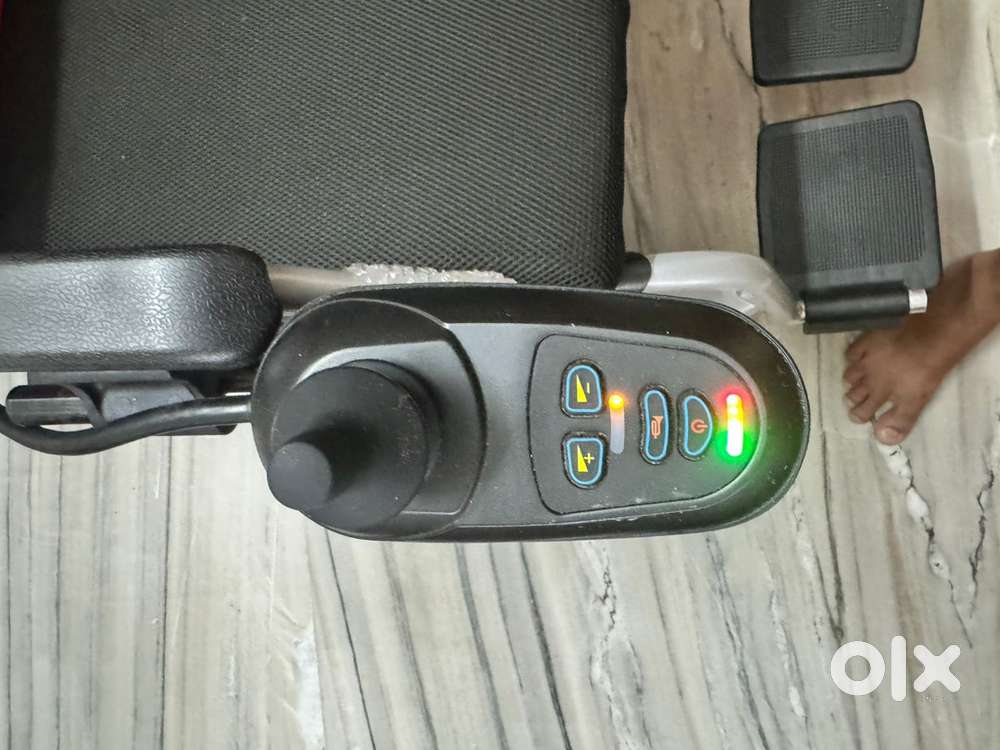 Vissco Zip lite electric wheelchair used 3-4 days only