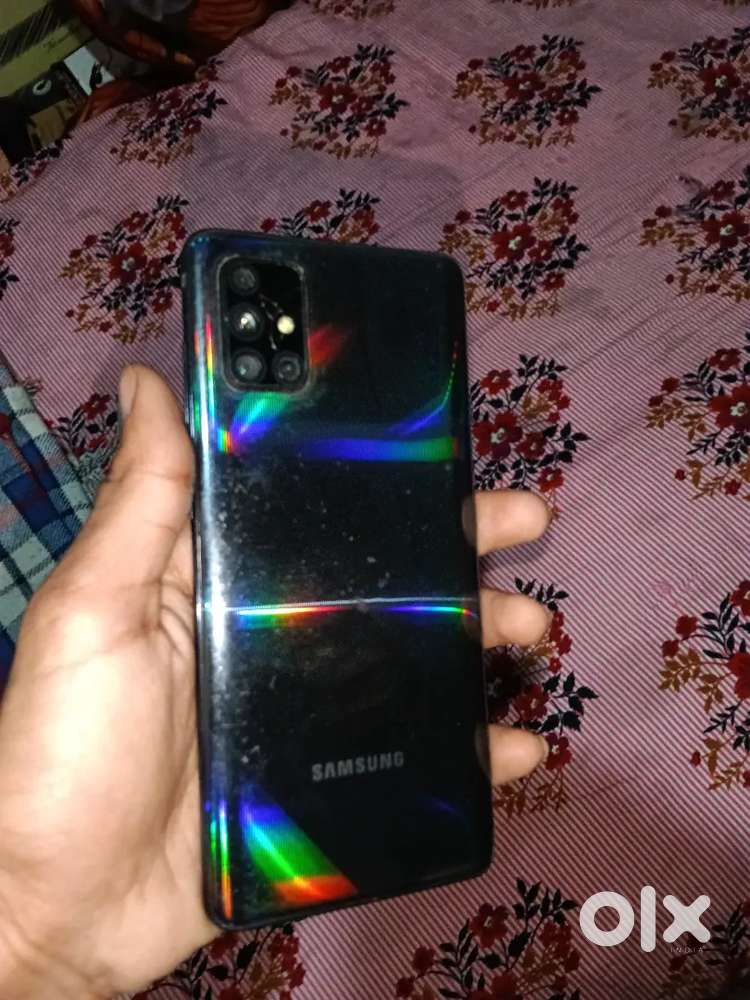 Samsung A71 8GB Ram 128 GB Memory