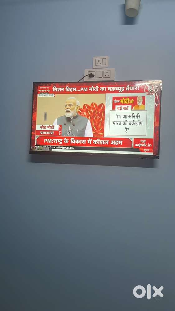 40” inch frameless LED TV within bramd warranty