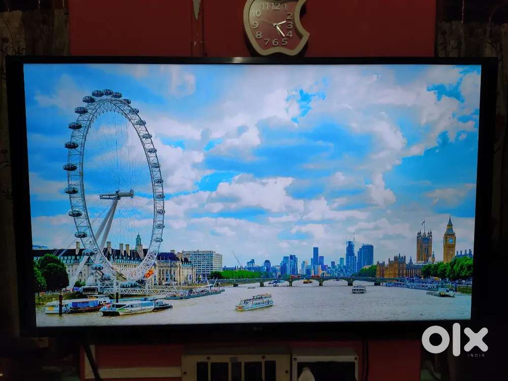 LG UHD 4K SMART TV 43 INCH