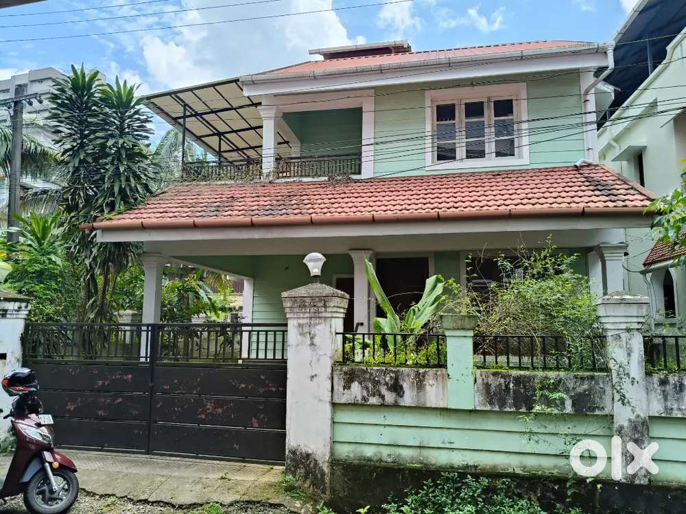 3bhk semi furnished independent house for rent