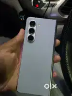 Samsung fold 5           512 gb