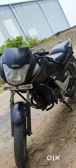 Hero Honda CBZ extreme 2011 model papers available self start