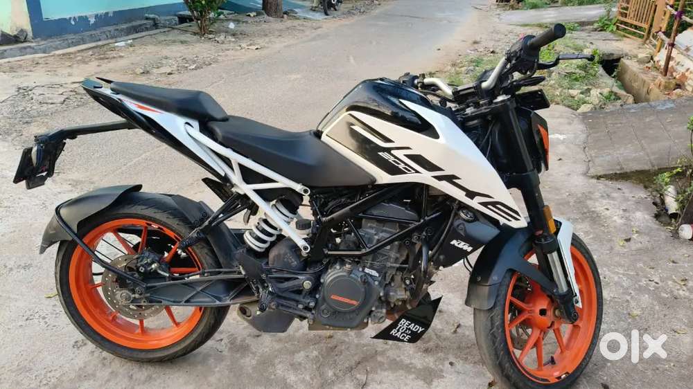 Ducke 200 bs4 perfect condition