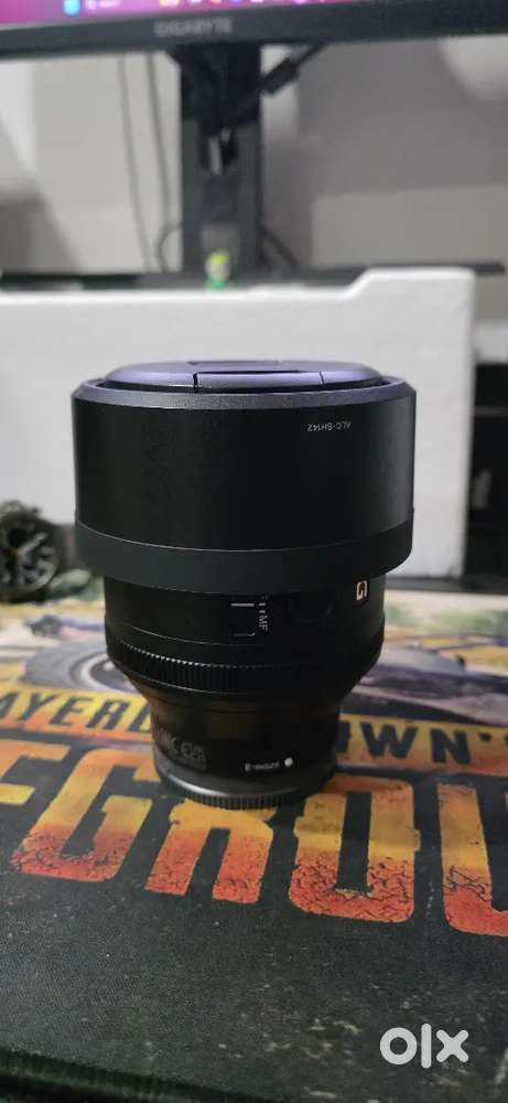Sony 85 mm brand new lens