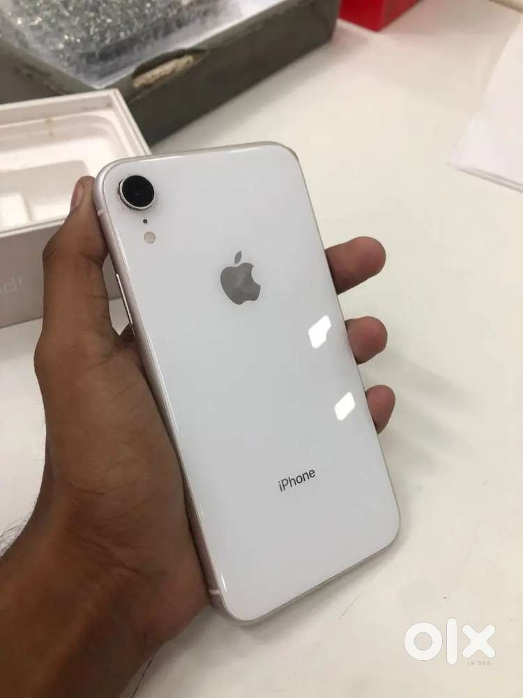 iPhone xr 64 gb