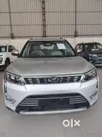 Mahindra XUV300 W8 Option, 2020, Petrol