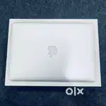 MacBook Air (13-inch, Early 2015) with box