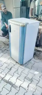 Whirlpool company single door fridge proper working condition 180 ltr