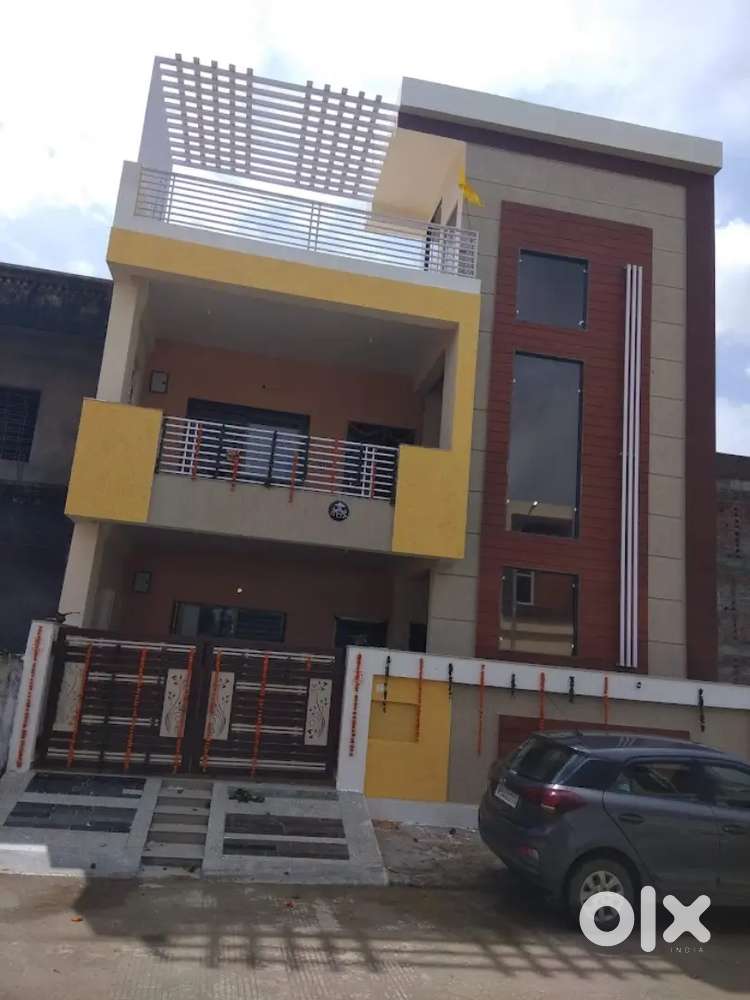 Fall sealing with sealing light &fan.  Modular kitchen, hall.