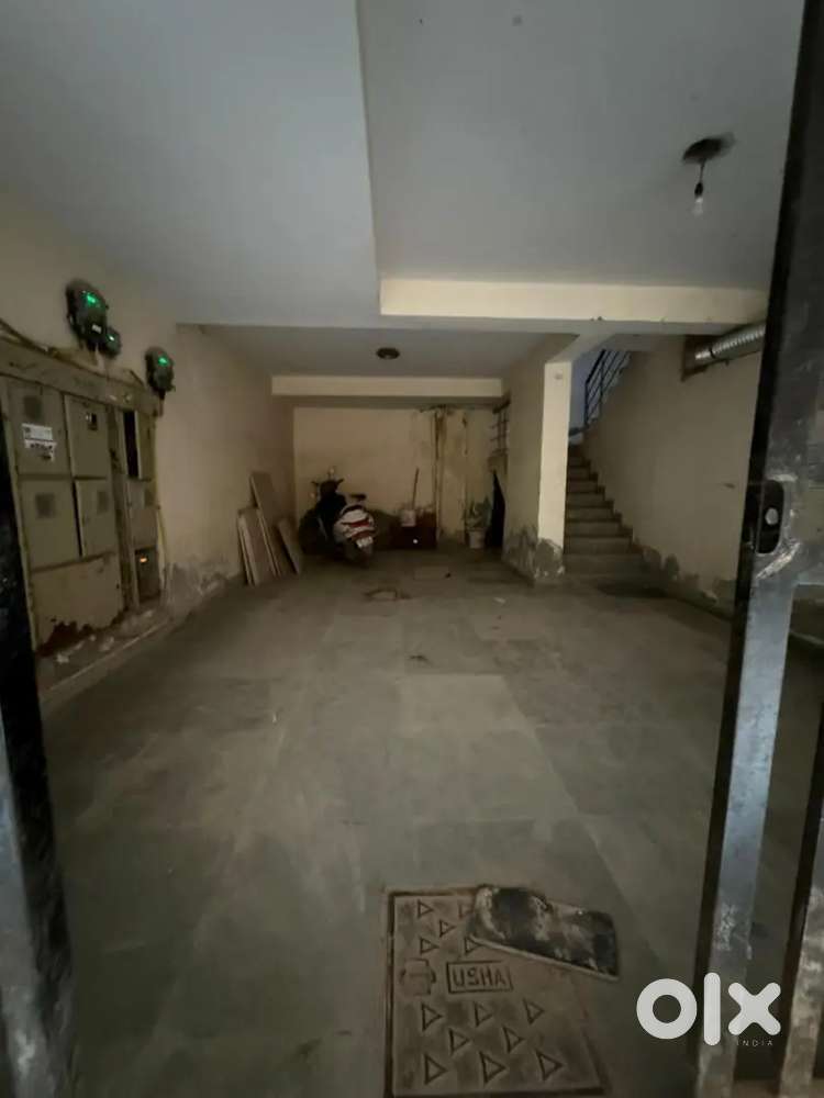 1 bhk flat negotiable