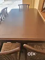 Dining table good condition
