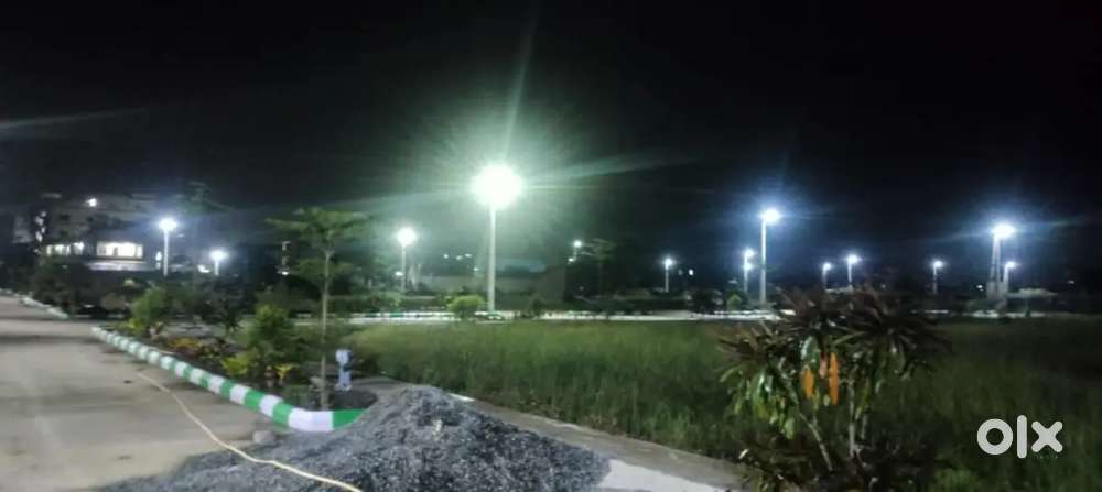 వెస్ట్ బైపాస్ నుండి 5-6km దూరంలో, Nh65(VJA-HYD)పక్కన  ఓపెన్ ప్లాట్స్