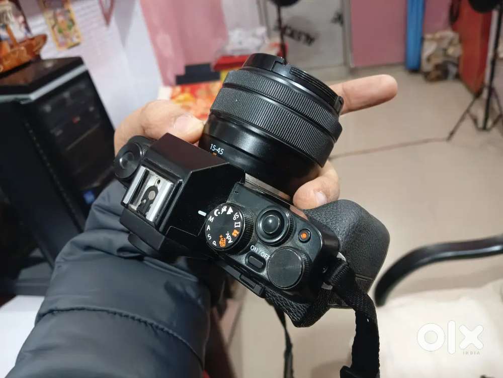 Fujifilm 4k dslr camera XT200 model