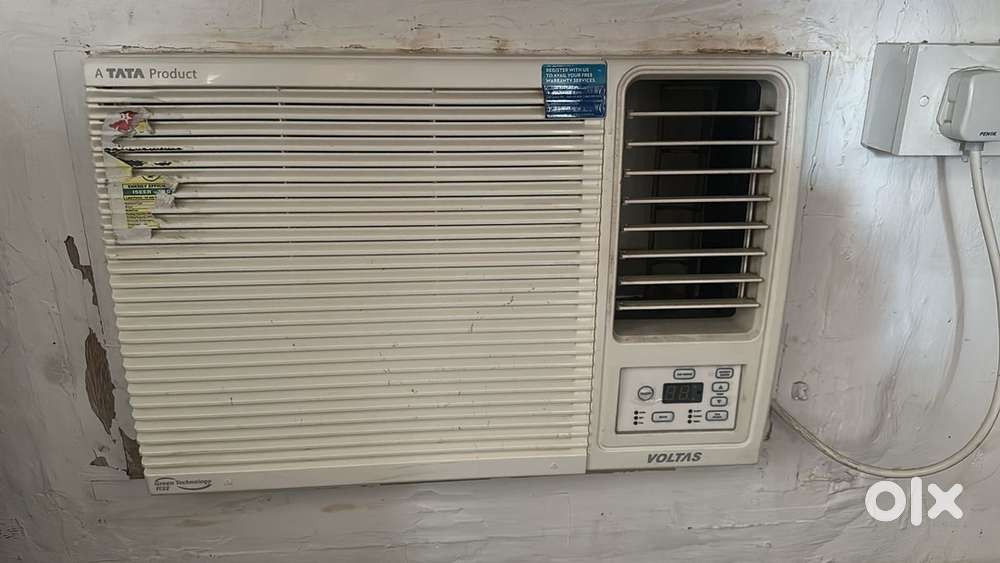 Voltas Window AC less than 2 years old