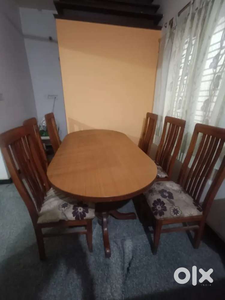 6 feet X 3 feet 100% Original 6 seeter  Teek wood dining table