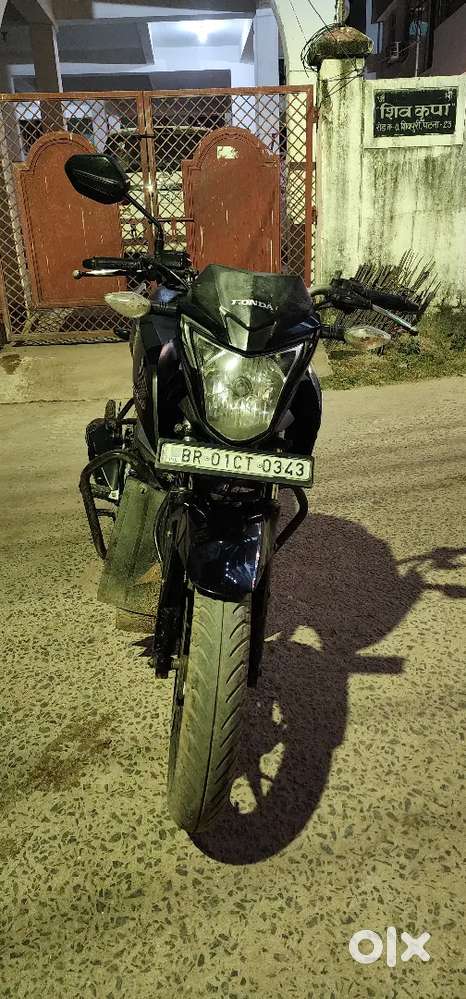 Honda Hornet 160R