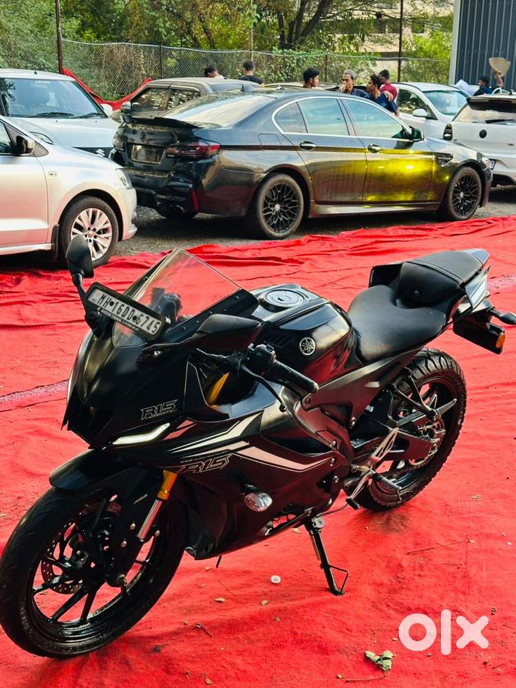 R15 V4 in excellent condition