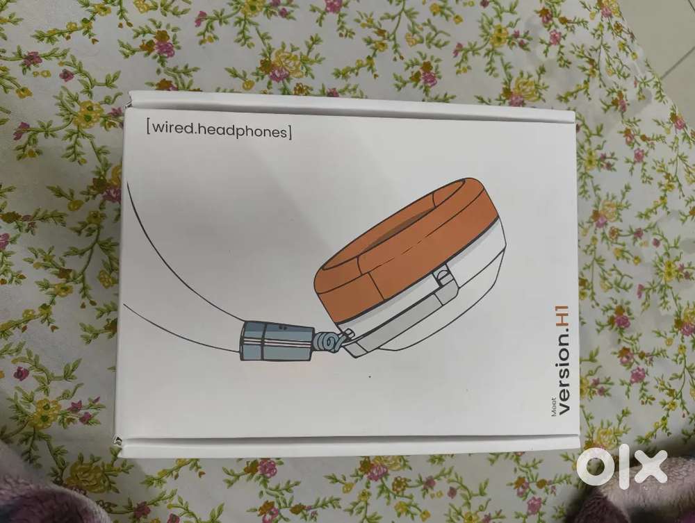 Armor headphone  brand new never used and bought in August 2025