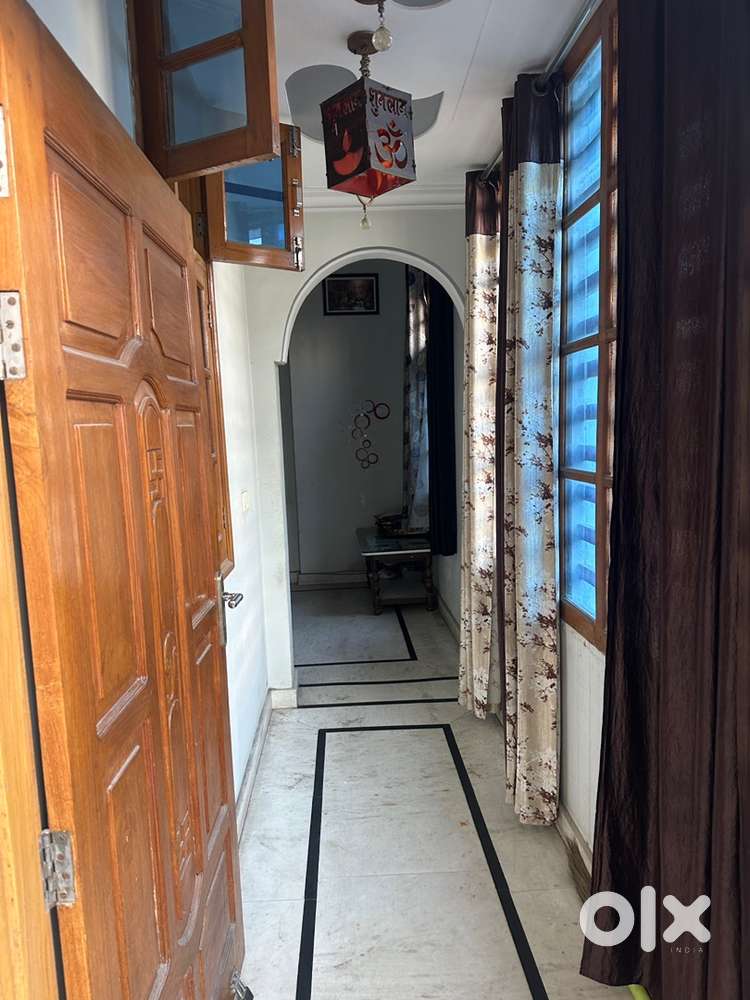 2 BHK for rent in Main Market Laksar