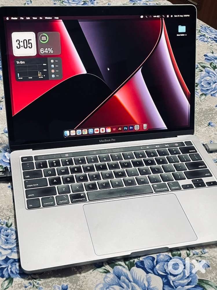 MacBook Pro 13-inch (2020) Intel Core i7 16GB RAM 512GB SSD, TouchBar