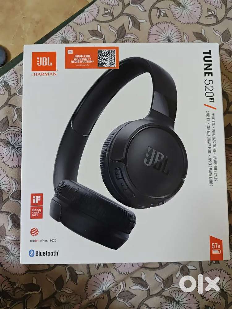 JBL tune 520BT headphones