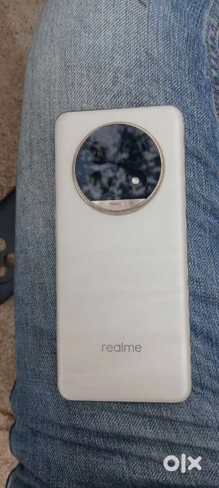 Realme 13pro plus 8gb 256 .120zooming