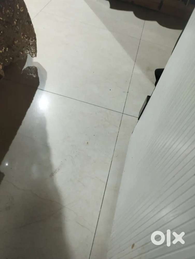 For Rent single AC room in Gomtinagar