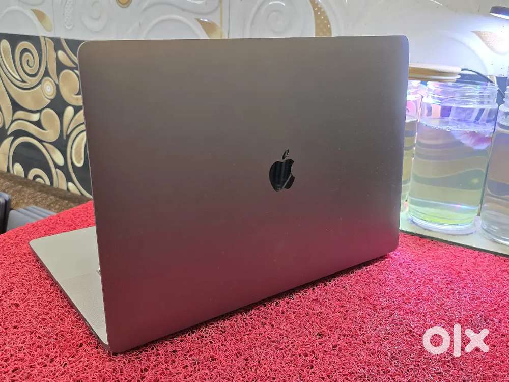 Apple Macbook Pro 2021 i7 16gb 512gb 5.5gb Graphics 16inch Retina