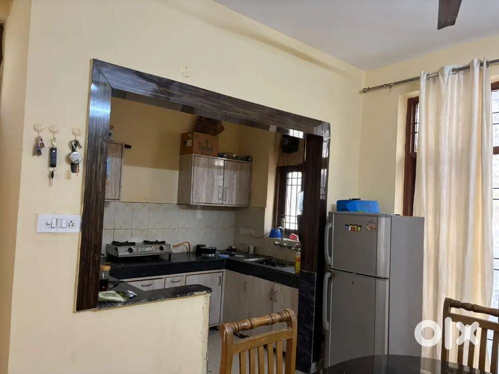 2BHK FULLY FURNISHED ( VIP ROAD ZIRAKPUR)