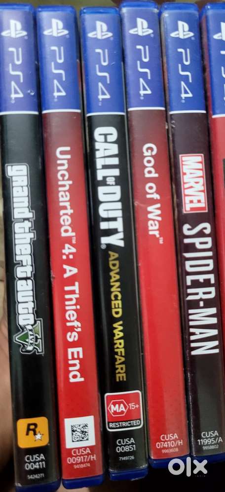 5 PS4 discs (pre-owned)