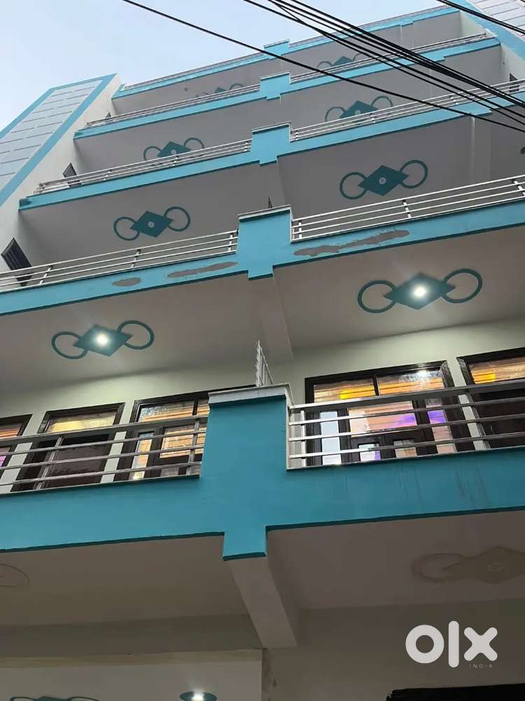 3bhk flat with lift and car parking space 135 guj