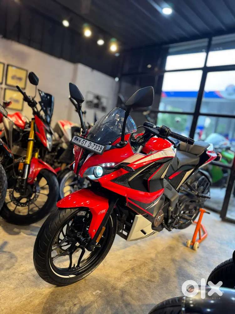 *Only 700km run* Bajaj RS200 Feb 2025