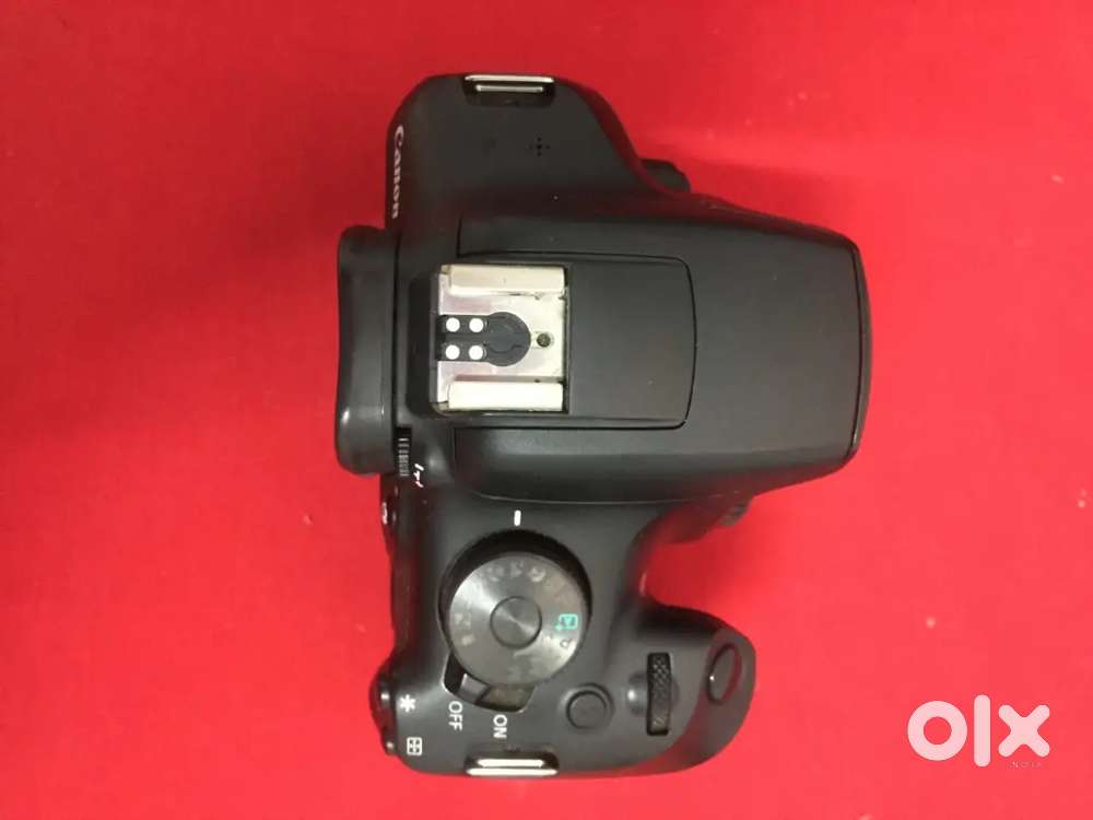 Canon EOS 1500d camera box piece