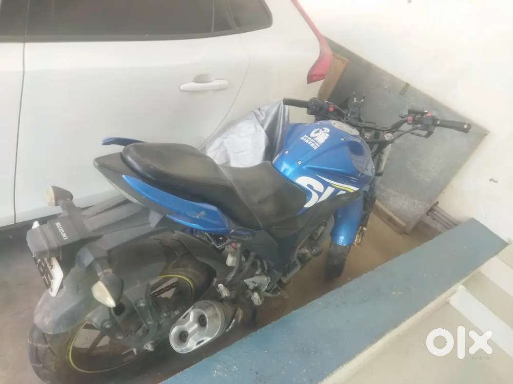 Only engine piston sound contact