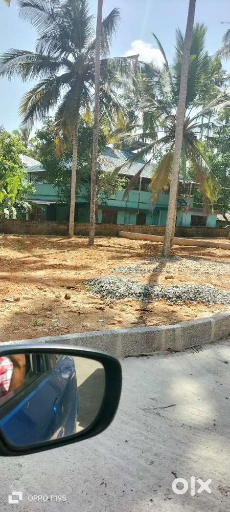 5 and 6 cent plot sale near st. Thomas school mukola mannanthala