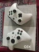 Breaking offer!!! Xbox One S 1TB + 2Controller – Excellent Condition