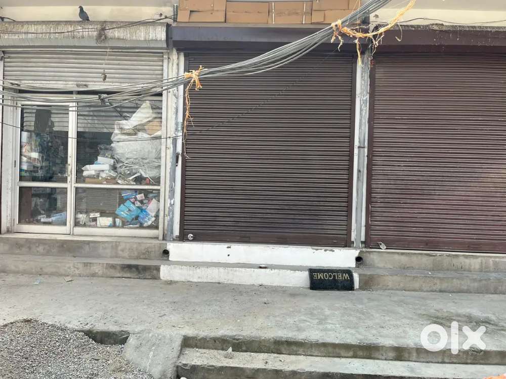 8.9*30  29.16 total area Shop in  calcutta street Amrik singh road