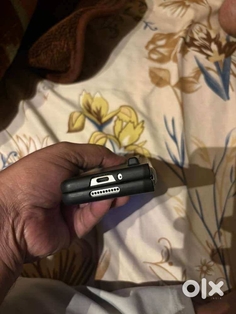 Samsung Fold 3 256gb Silver color