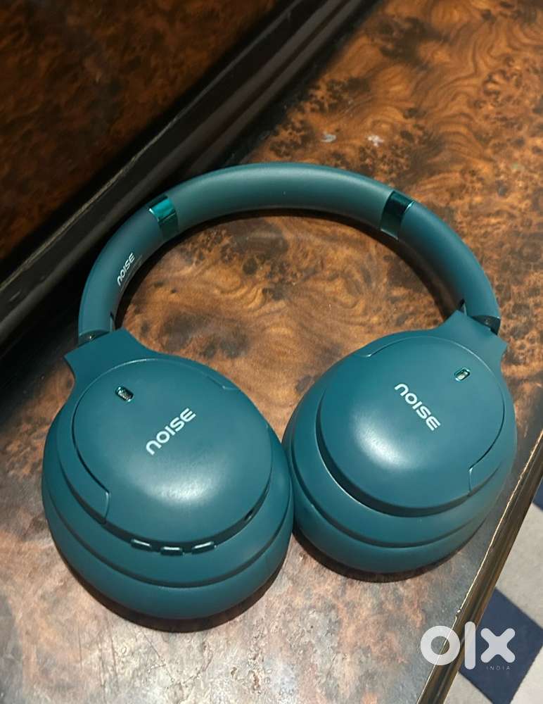 Noise Brand Headphones Wireless Bluetooth Headphones on Sale.