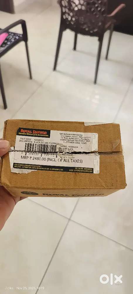 Original RE Classic 350 Front FOOTPEGS (Black )