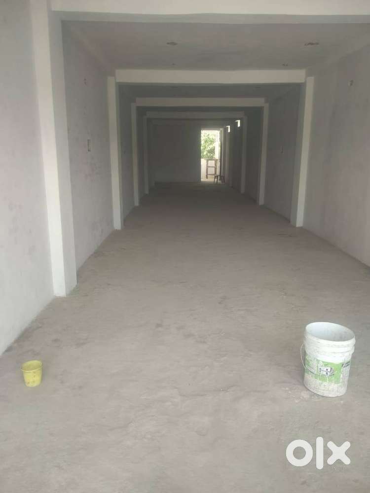 For Rent Godown ,office , showroom,infront of Mahindra showroom