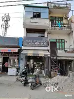 बेकरी शॉप में साफ सफाई और खाना बनाने के लिए लड़के की जरूरत है।