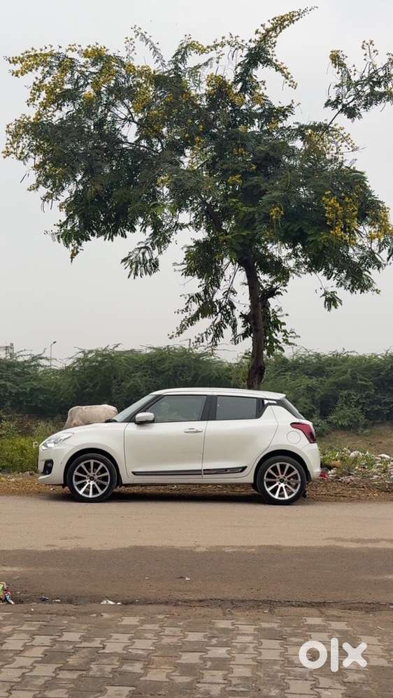 Maruti Suzuki Swift 2022 CNG & Hybrids Well Maintained