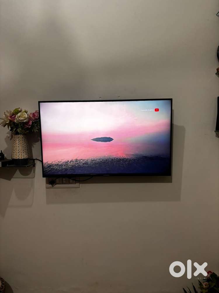 43” 4k Tv under warranty