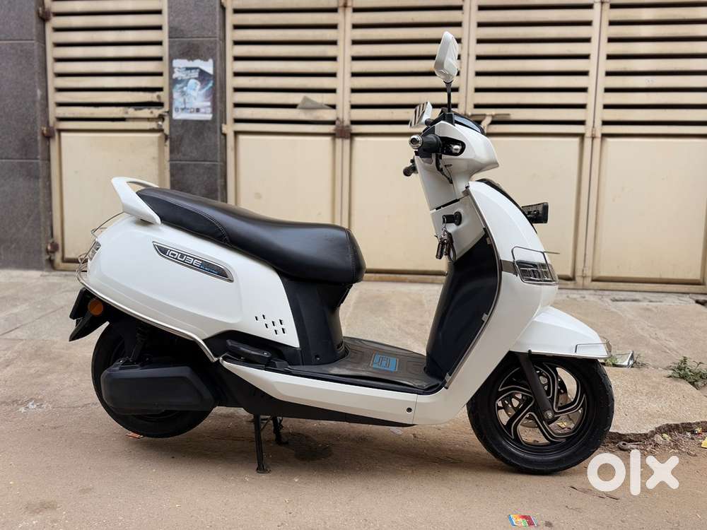 TVS IQUBE 105 KMS range 2023 july model