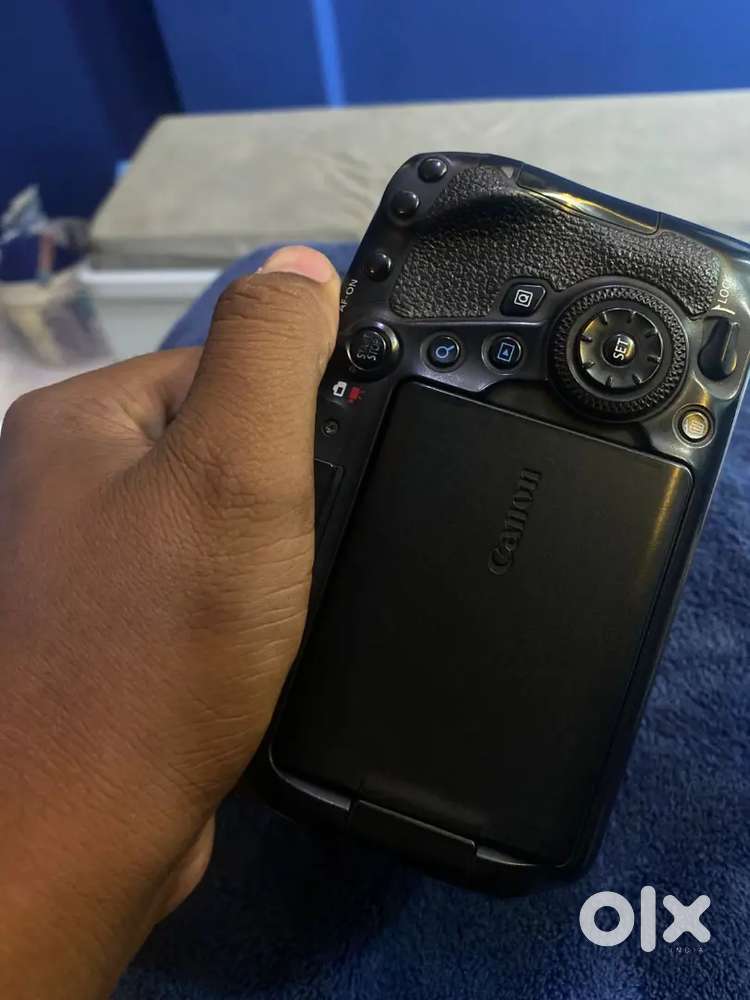 6D mark ii with 50mm 1.8