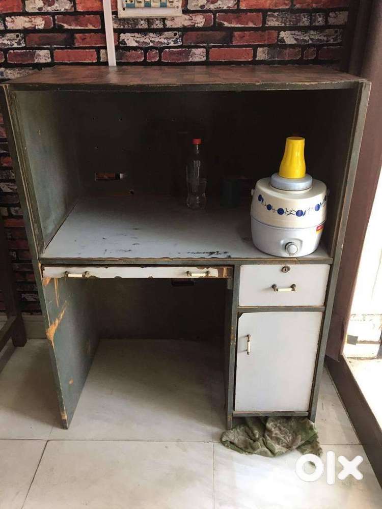 Computer Table